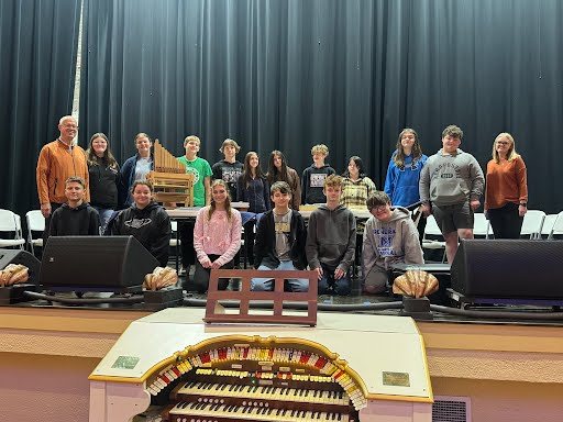 Students Spend School Day Experiencing Historic Wurlitzer Organ